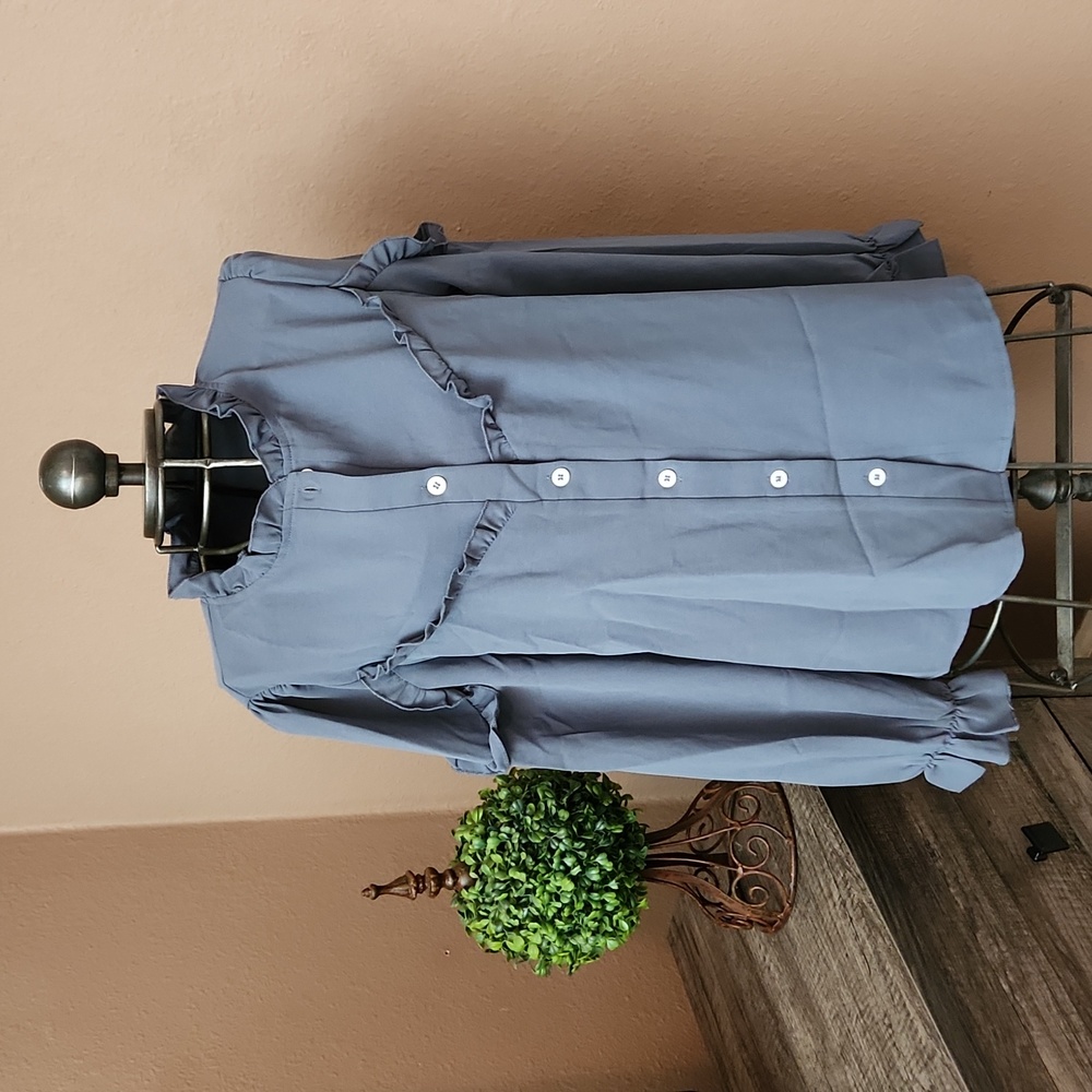 ⚡️Nwot sz small Dusty blue boho lomg sleeve button down blouse